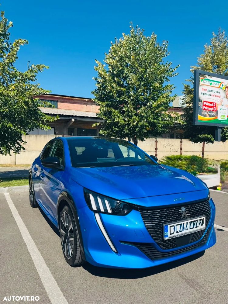 Peugeot 208 1.2 L PureTech STT EAT8 GT Line - 9