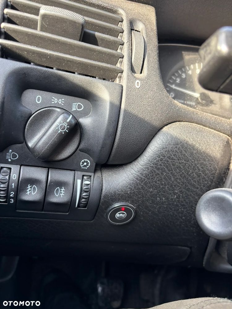 Opel Vectra 1.6 Comfort - 12