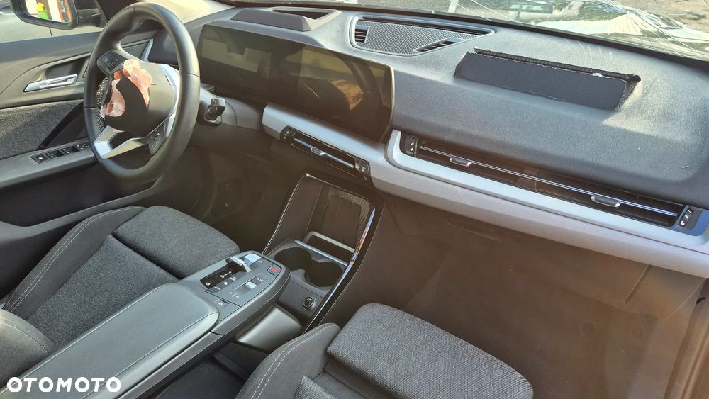 BMW iX1 eDrive20 - 14