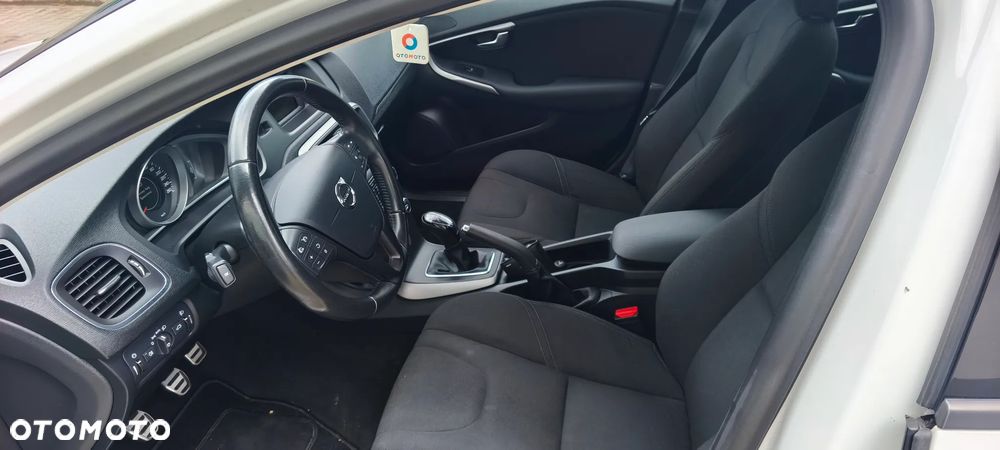 Volvo V40 D3 - 13
