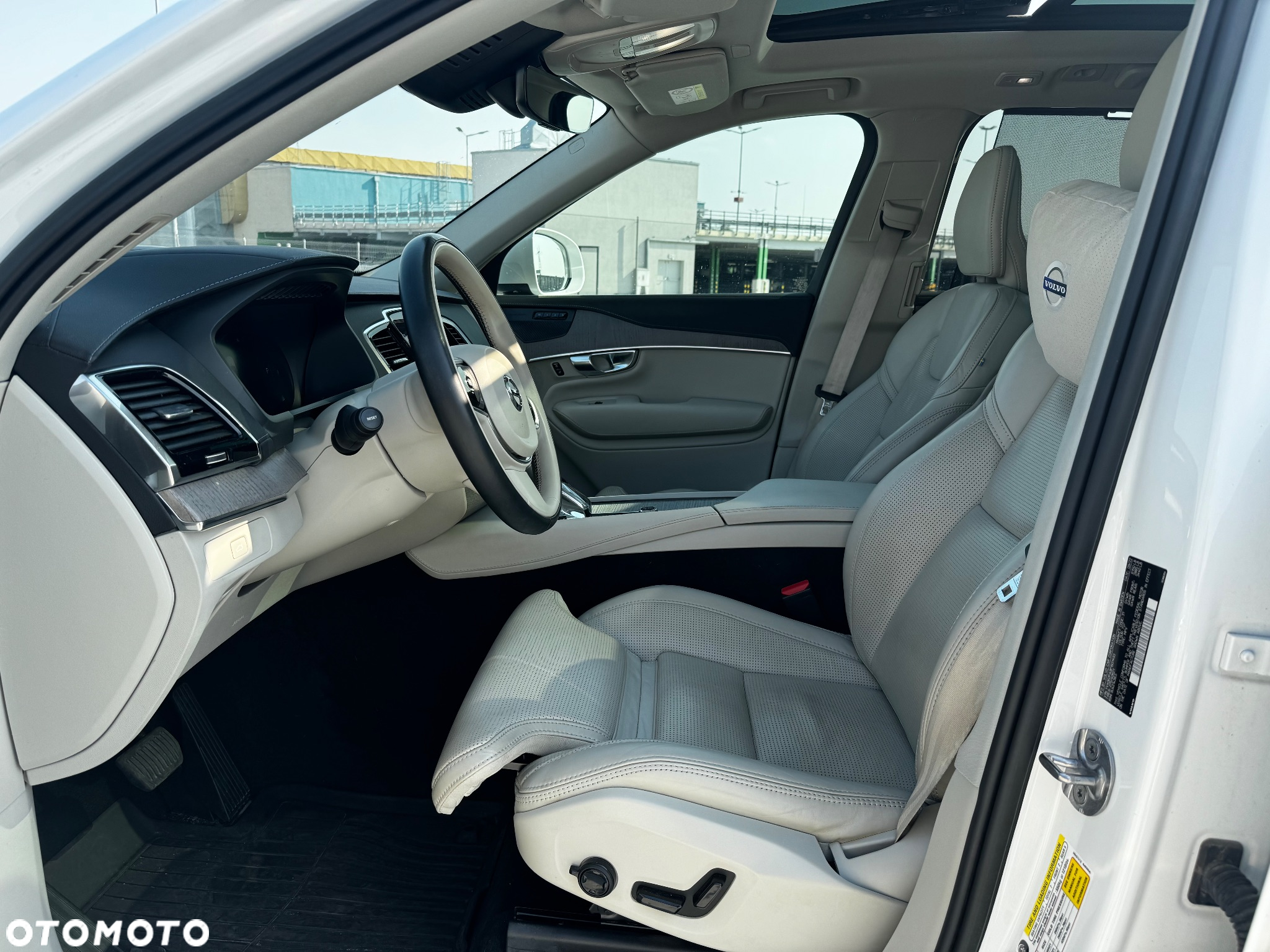 Volvo XC 90 - 14