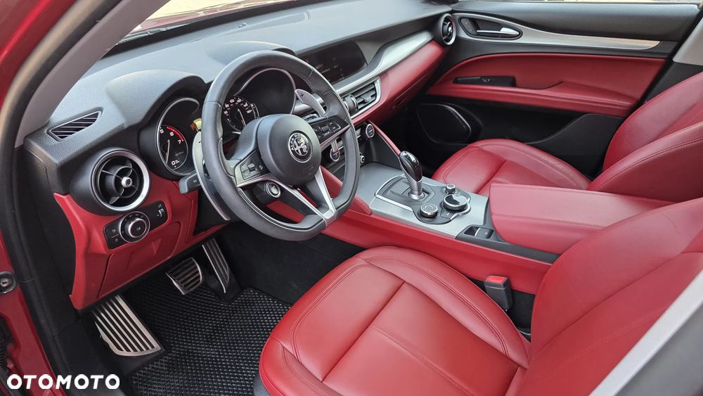 Alfa Romeo Stelvio 2.0 Turbo Super Q4 - 12