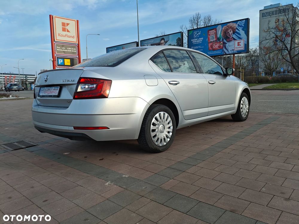 Skoda Octavia 2.0 TDI 4x4 Style DSG - 4