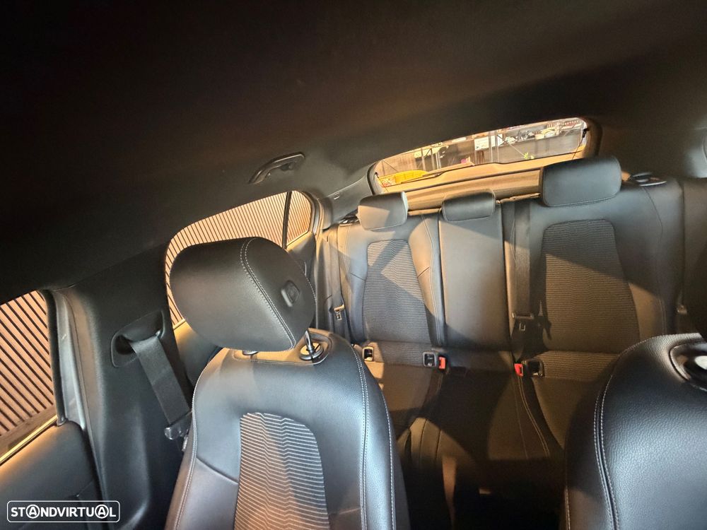 Mercedes-Benz A 180 d 7G-DCT Progressive - 18