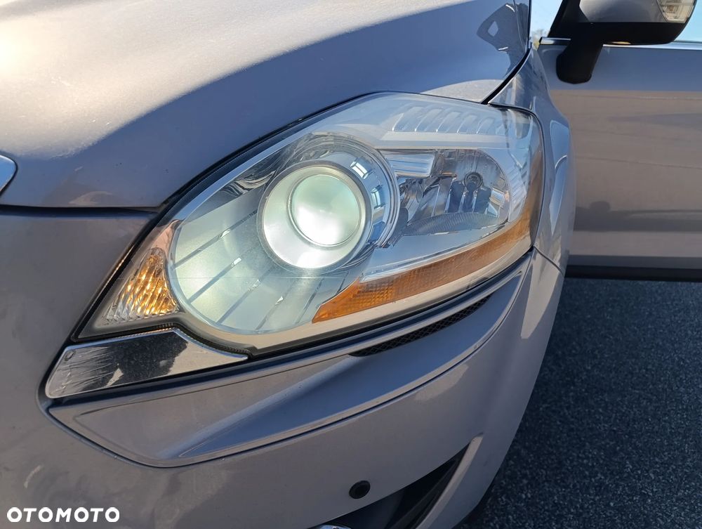 Ford Kuga 2.0 TDCi Titanium - 13