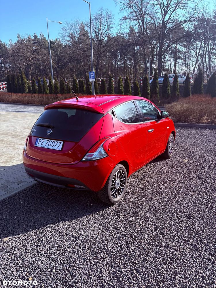 Lancia Ypsilon Y 0.9 TwinAir Turbo 8V Automatik Platinum - 9