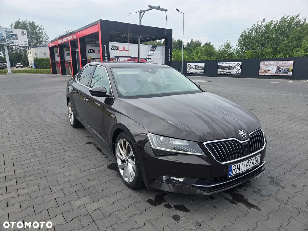 Skoda Superb 2.0 TDI L&K DSG - 1
