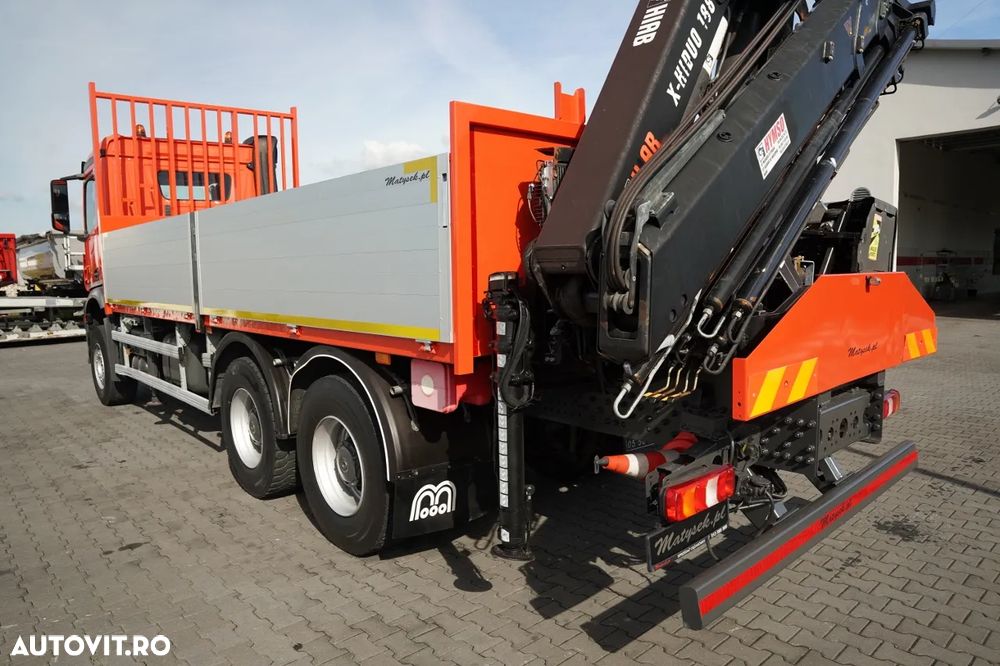 Mercedes-Benz AROCS 2640 / 6x4 / CAROSERIE BALANȚĂ - 6,5 M / MACARA HIAB X-HIDUO 188 ES-5 / CAPACITATE MAXIMĂ DE RIDICARE: 5.200 KG / ROTATOARE / TELECOMANDĂ / PODEA RESISTENTĂ / TRANSMISIE AUTOMATĂ - 19