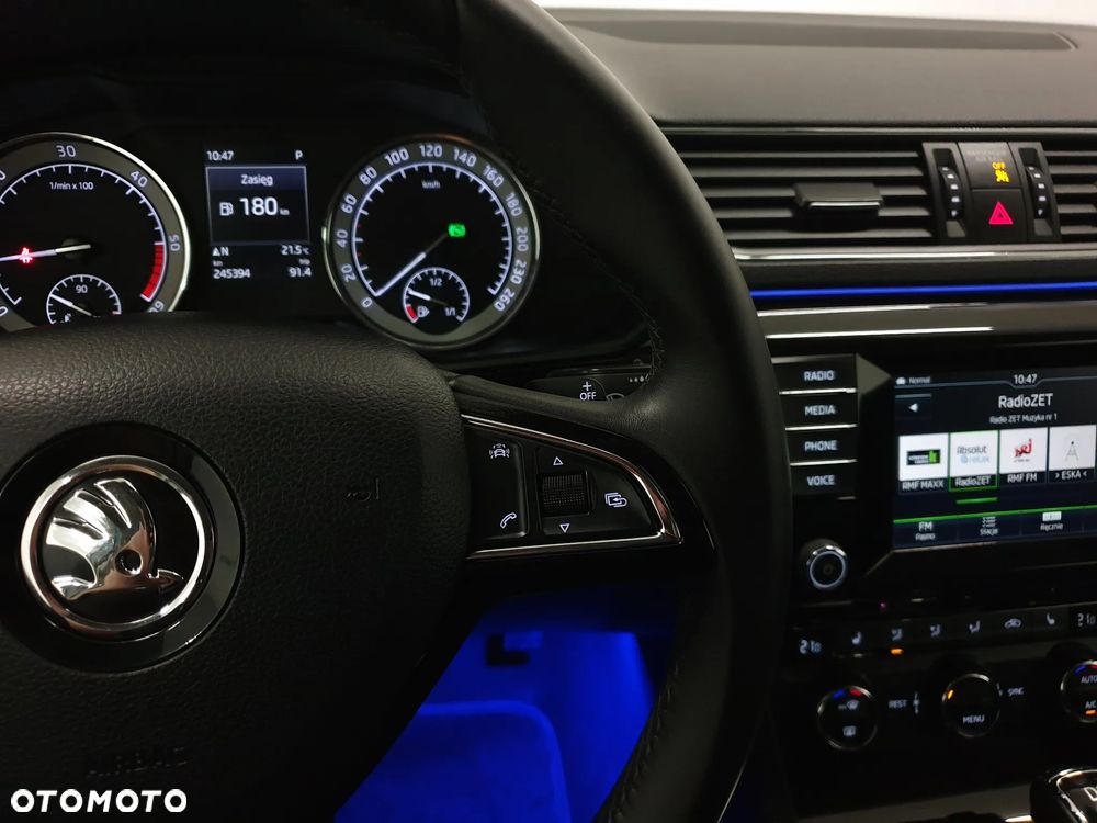 Skoda Superb 2.0 TDI L&K DSG - 12