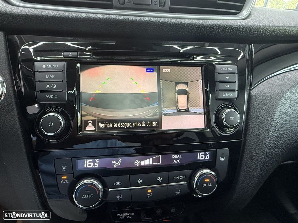 Nissan Qashqai 1.5 dCi N-Connecta - 21