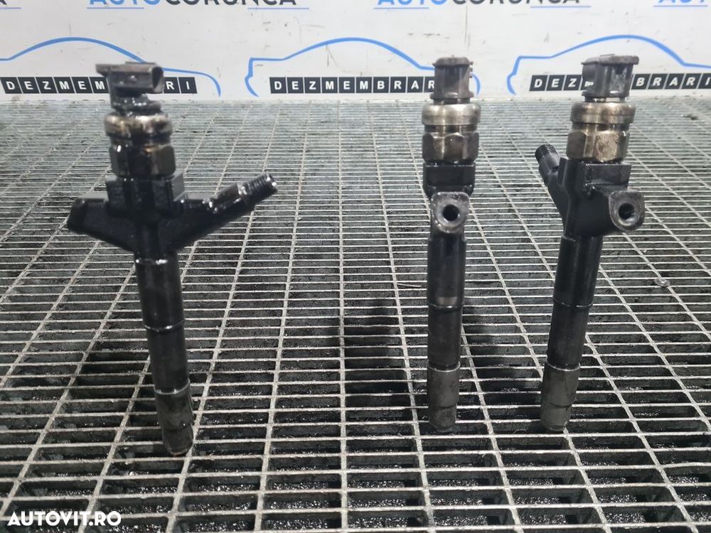 Injector Nissan Pathfinder 2.5 Diesel D40 2004 - 2010 174CP YD25DDTi (922) Diesel D820FFF1 - 1