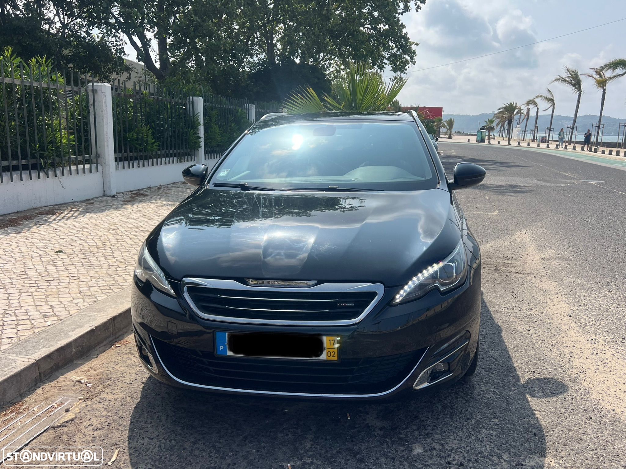 Peugeot 308 SW 1.5 BlueHDi GT Line - 1