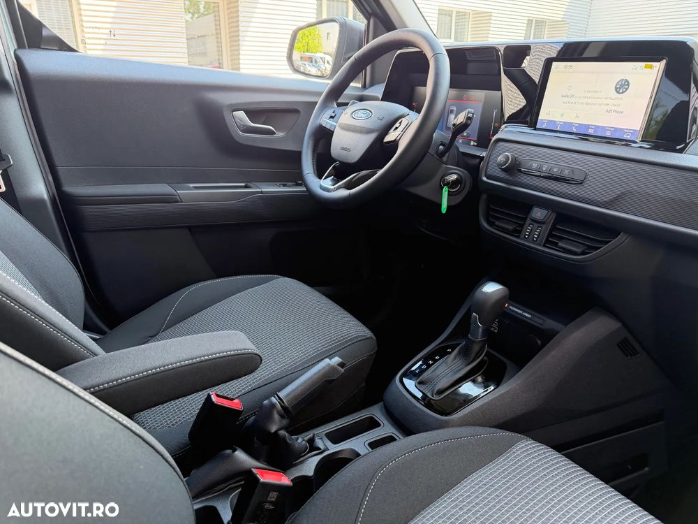 Ford Courier - 12