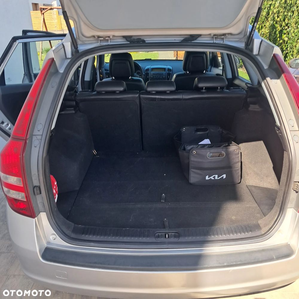 Kia Ceed 1.6 Crdi Comfort + - 6