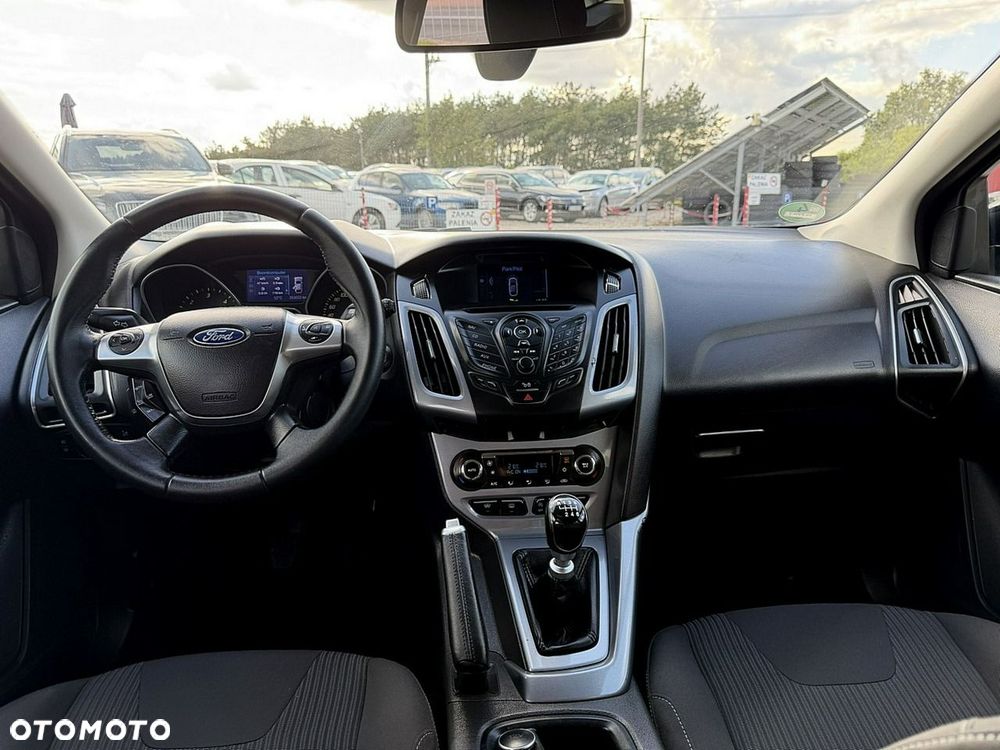 Ford Focus - 13