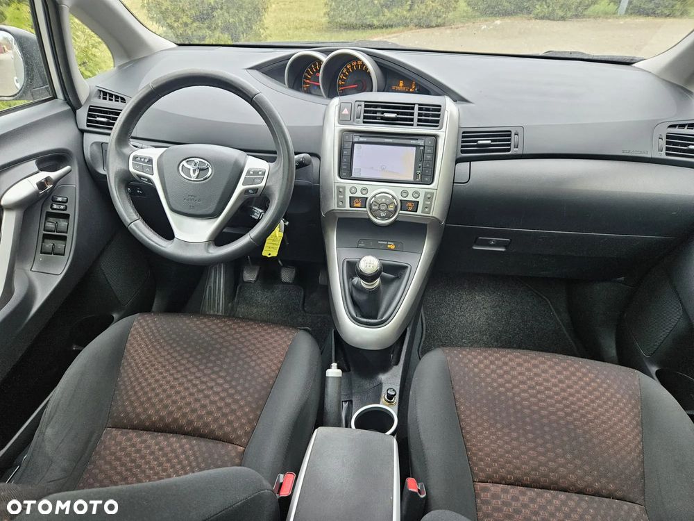 Toyota Verso 1.8 5-Sitzer Life - 12