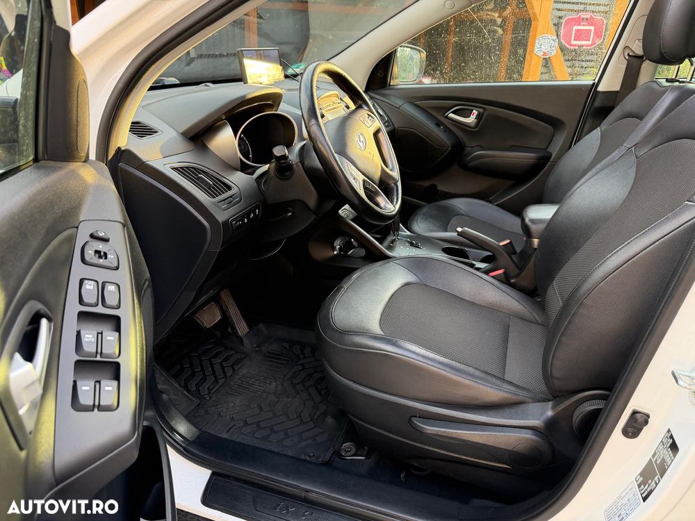 Hyundai ix35 2.0 CRDI 4WD Automatik Premium - 12