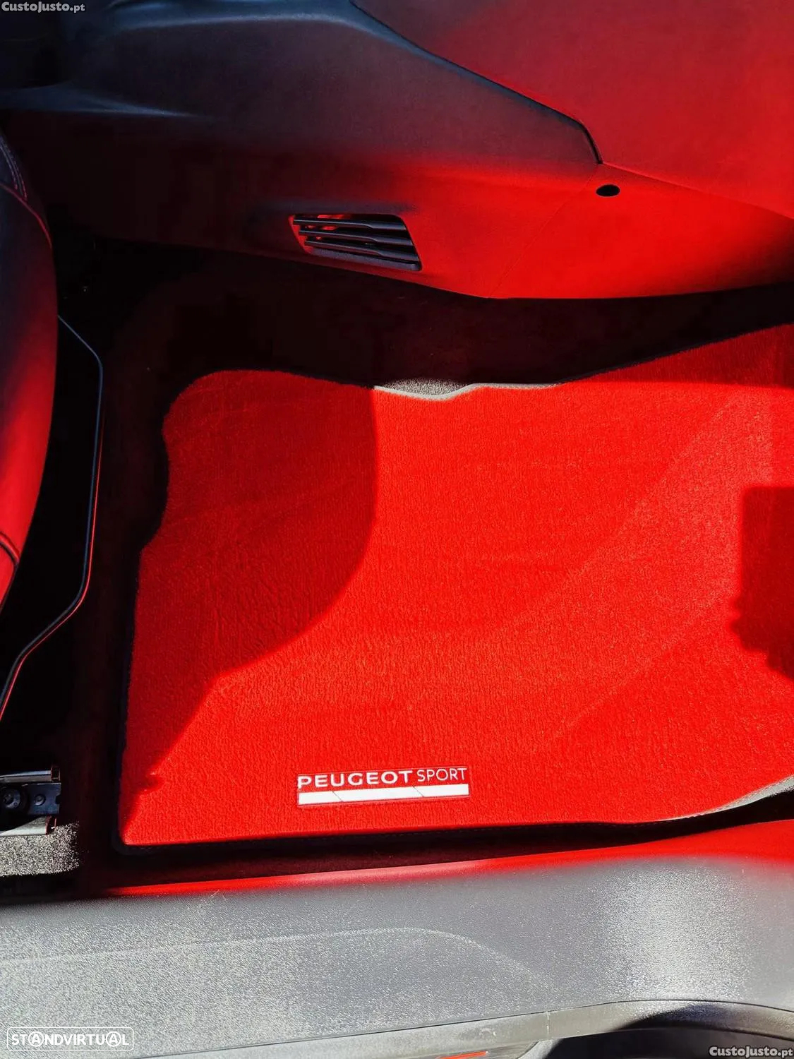 Peugeot 208 - 13