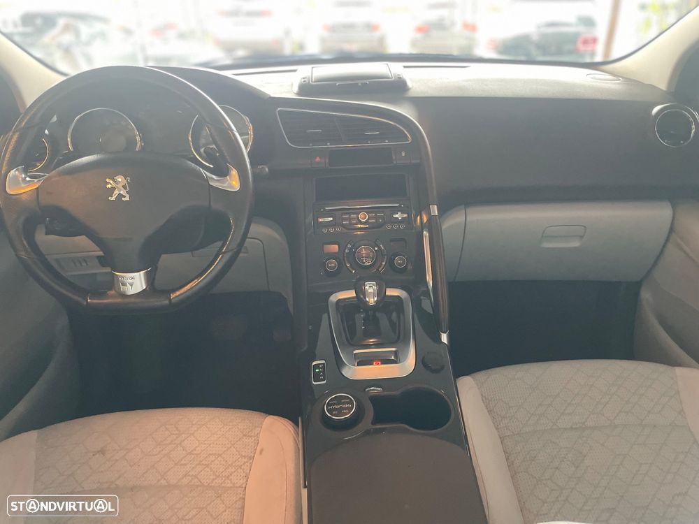 Peugeot 3008 2.0 HDi Hybrid4 - 14