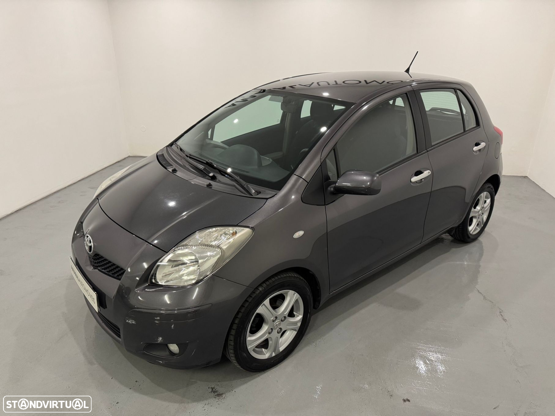 Toyota Yaris - 15