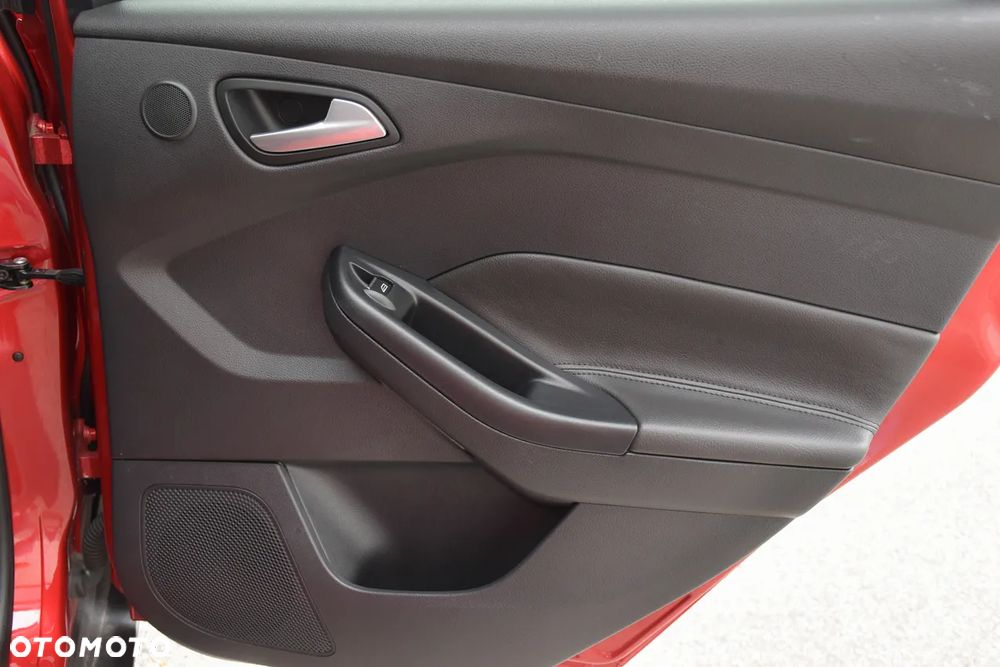 Ford Focus 1.6 EcoBoost Start-Stopp-System Titanium - 31