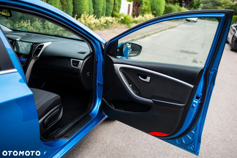 Hyundai i30 1.6 GDI Style - 36