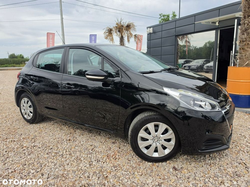 Peugeot 208 - 21