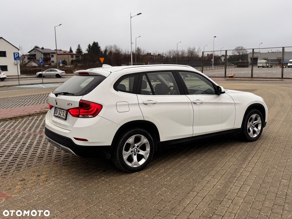 BMW X1 xDrive18d Sport Line - 6