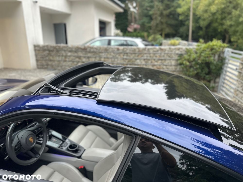 Porsche 911 Carrera - 8
