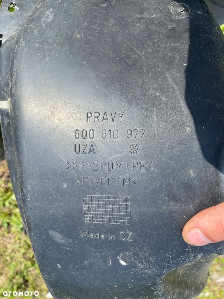 NADKOLE PRAWY TYŁ VW POLO IV 2009R  6Q0810972 - 2