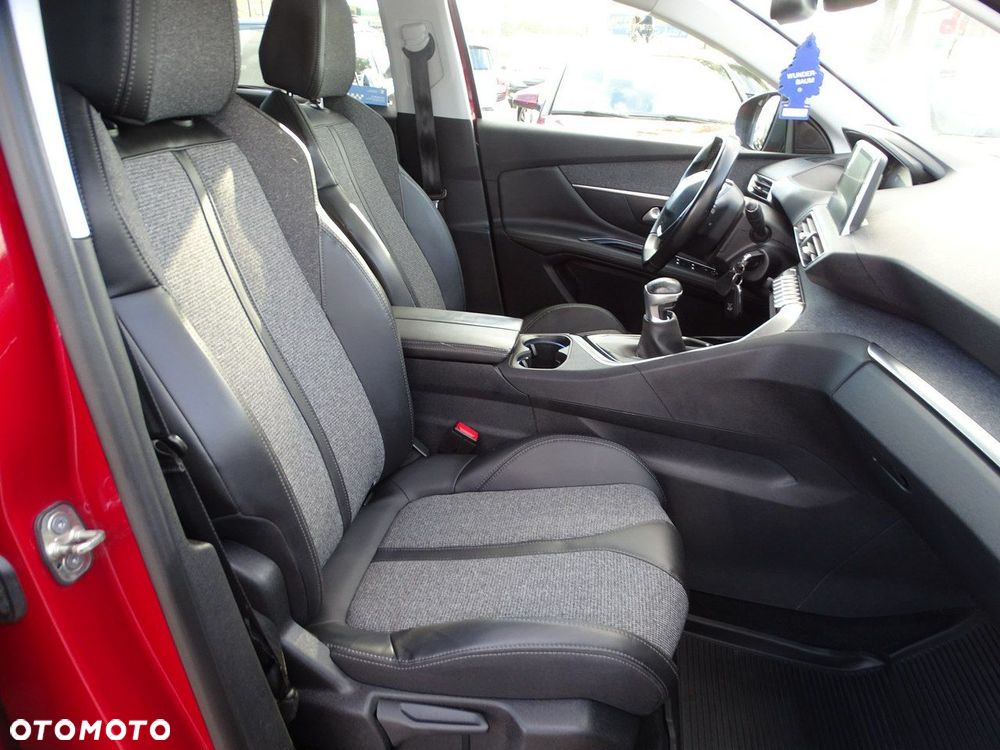 Peugeot 3008 - 16