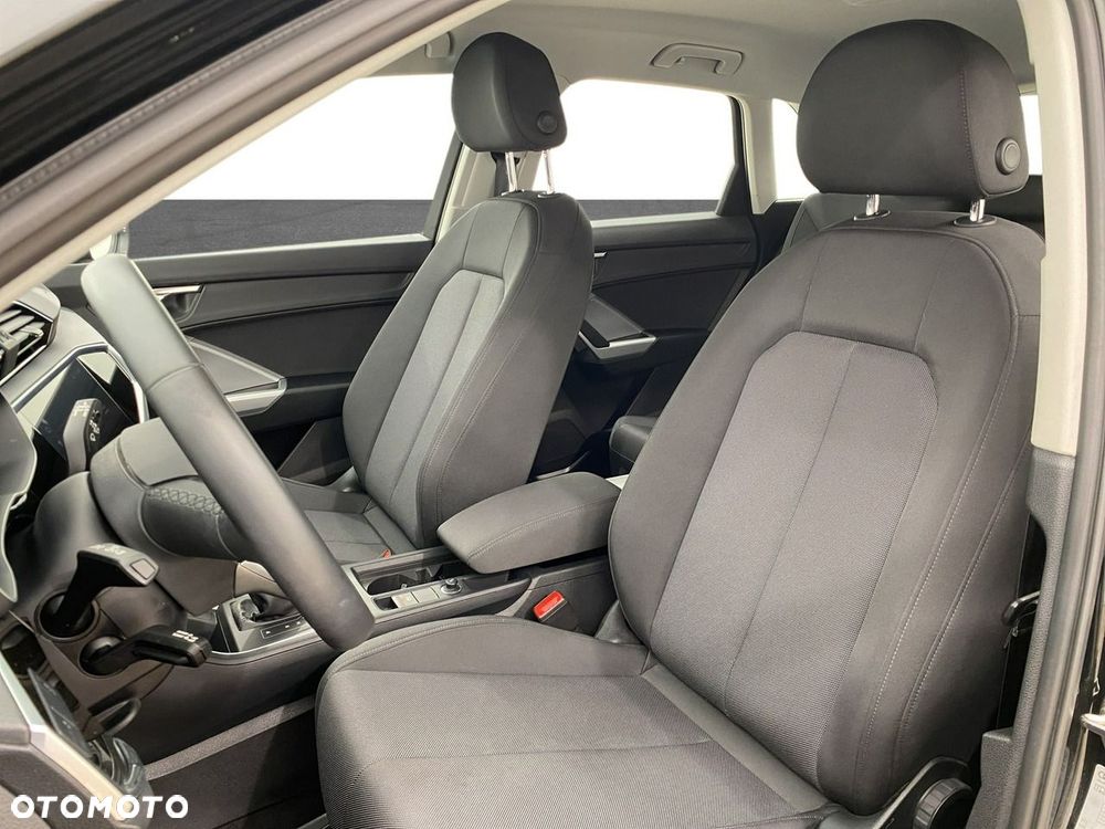 Audi Q3 - 11