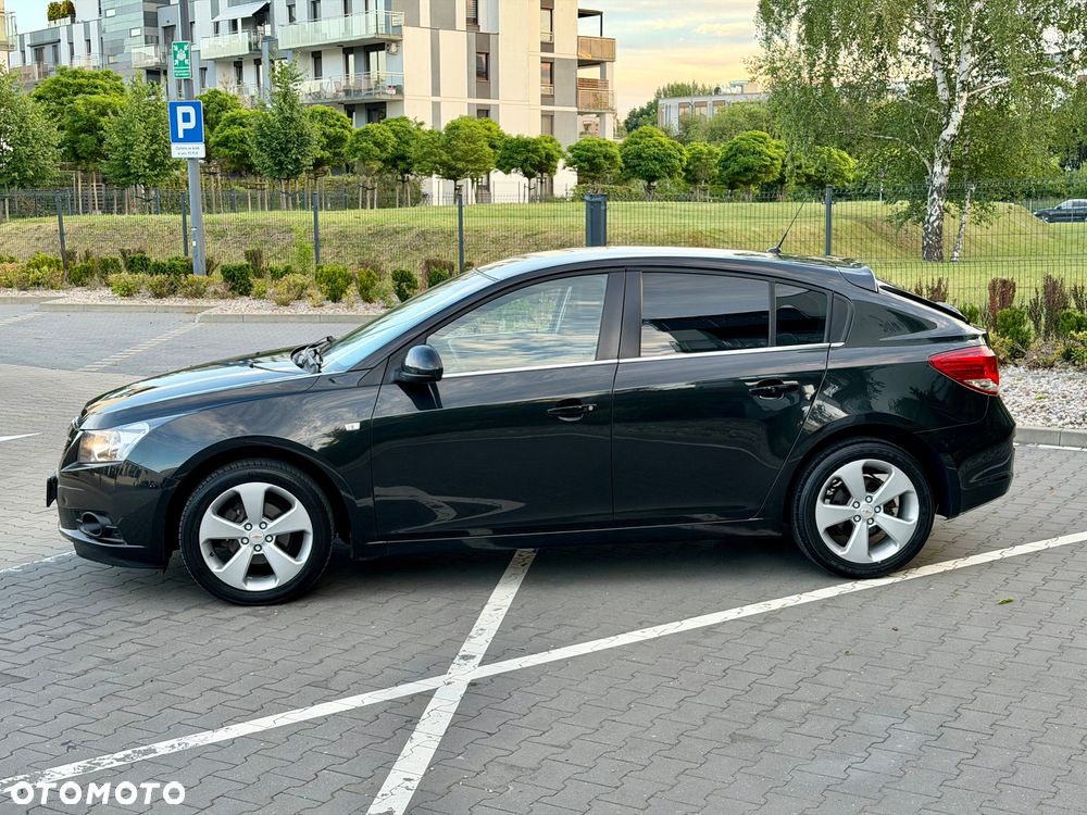 Chevrolet Cruze 1.8 LS+ - 3