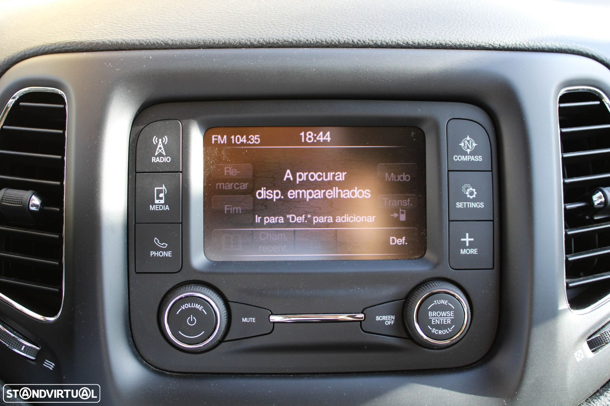 Jeep Compass 1.3 T Sport - 36