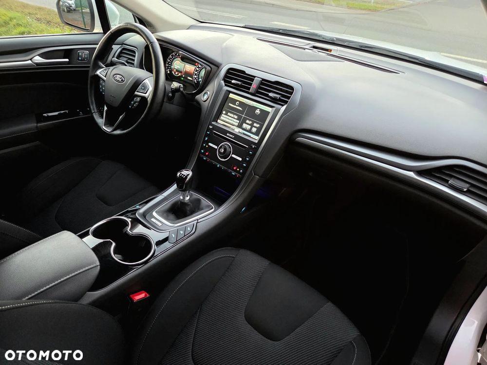 Ford Mondeo 2.0 TDCi Start-Stopp Titanium - 13