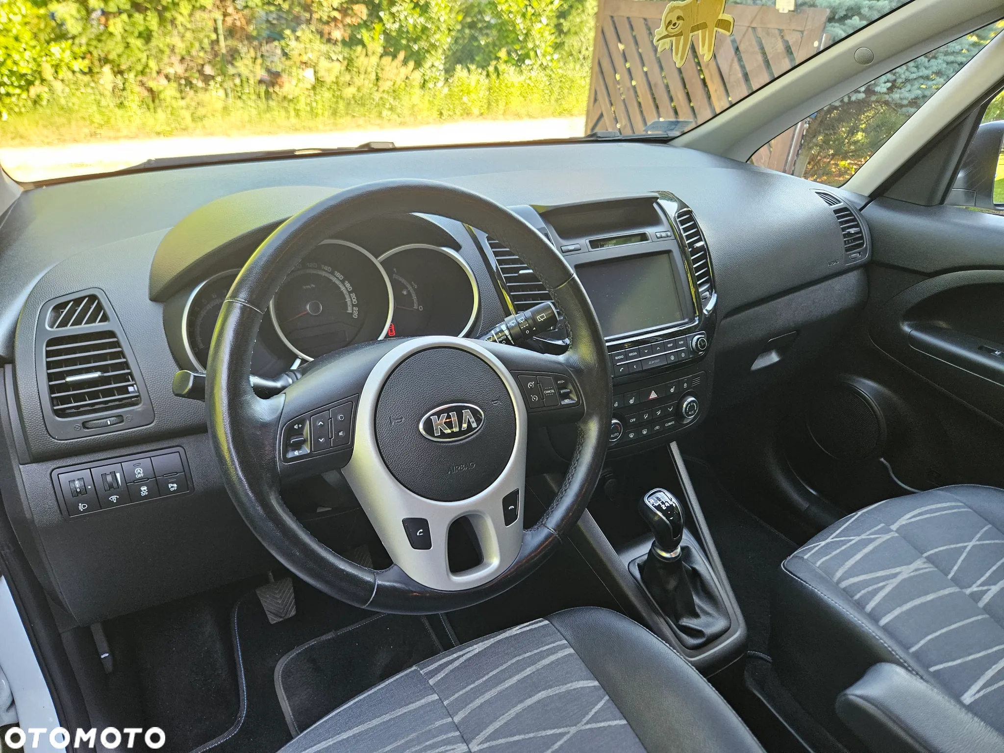Kia Venga 1.6 Business Line - 11