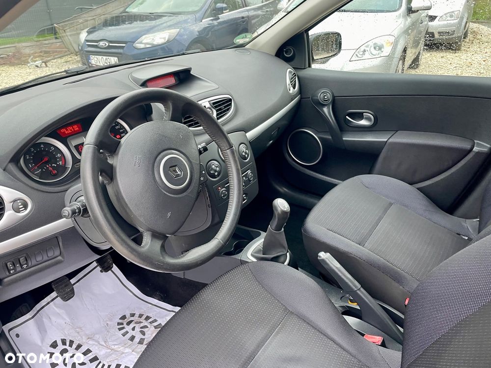 Renault Clio 1.2 16V 75 Dynamique - 2