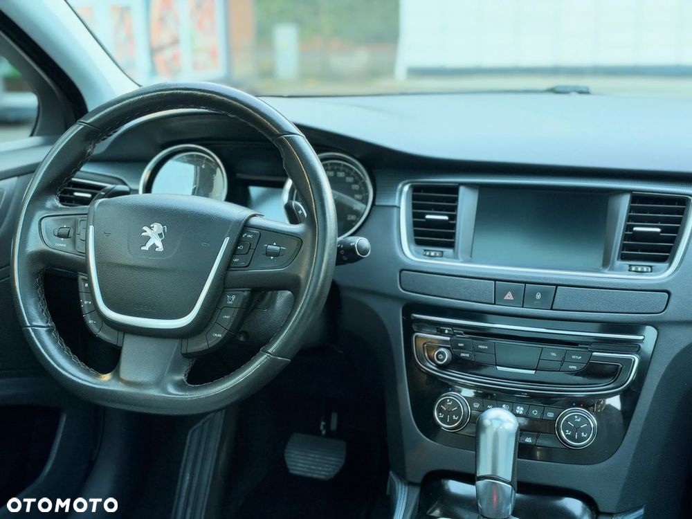 Peugeot 508 1.6 e-THP Allure S&S - 28