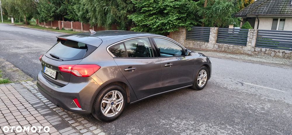 Ford Focus 1.0 EcoBoost Trend Edition Business - 22