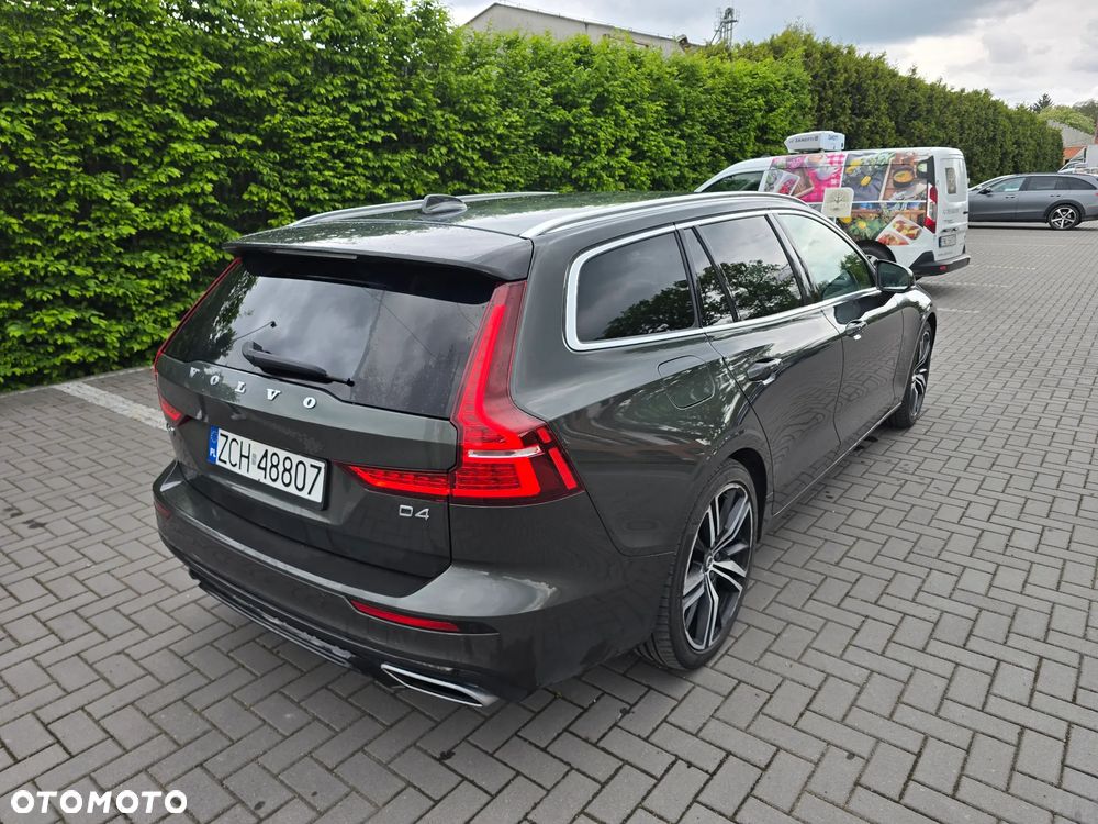 Volvo V60 D4 Momentum Pro - 14