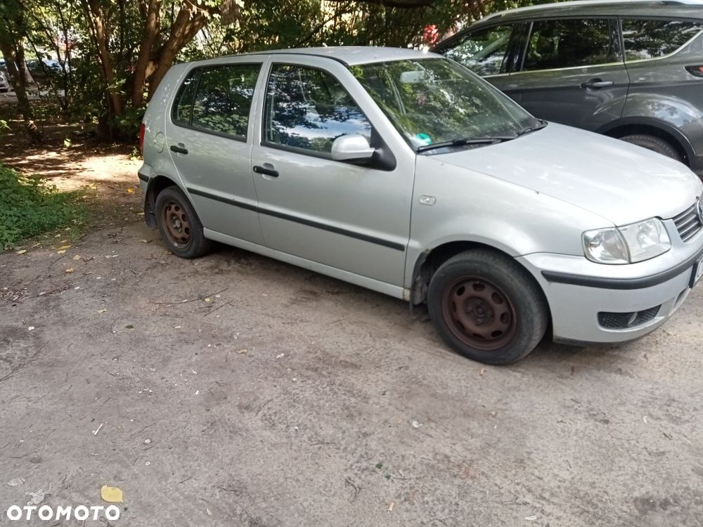 Volkswagen Polo - 2