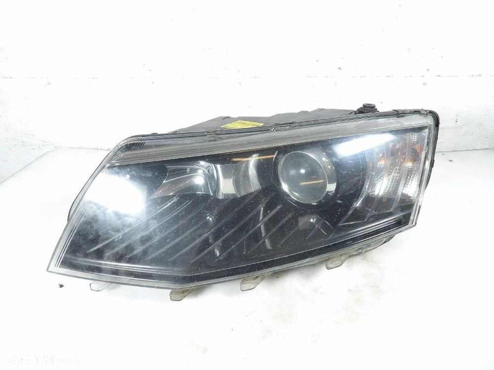 SKODA OCTAVIA III 3 REFLEKTOR LEWY XENON 5E1941015B - 1