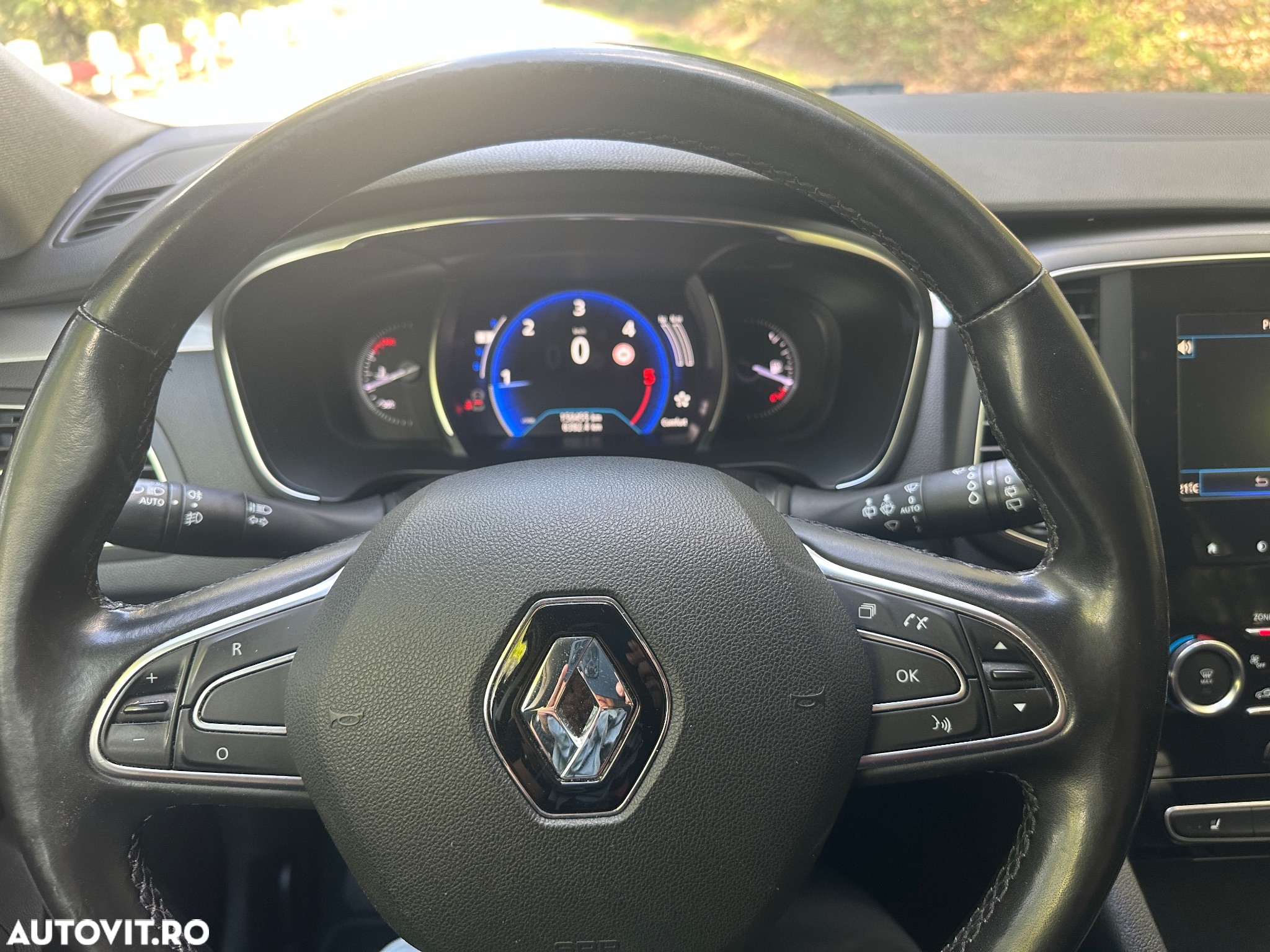 Renault Talisman Grandtour ENERGY dCi 130 EDC Business - 19
