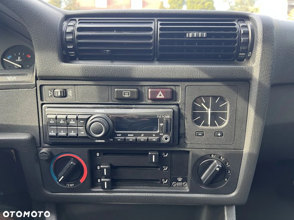 BMW Seria 3 - 35