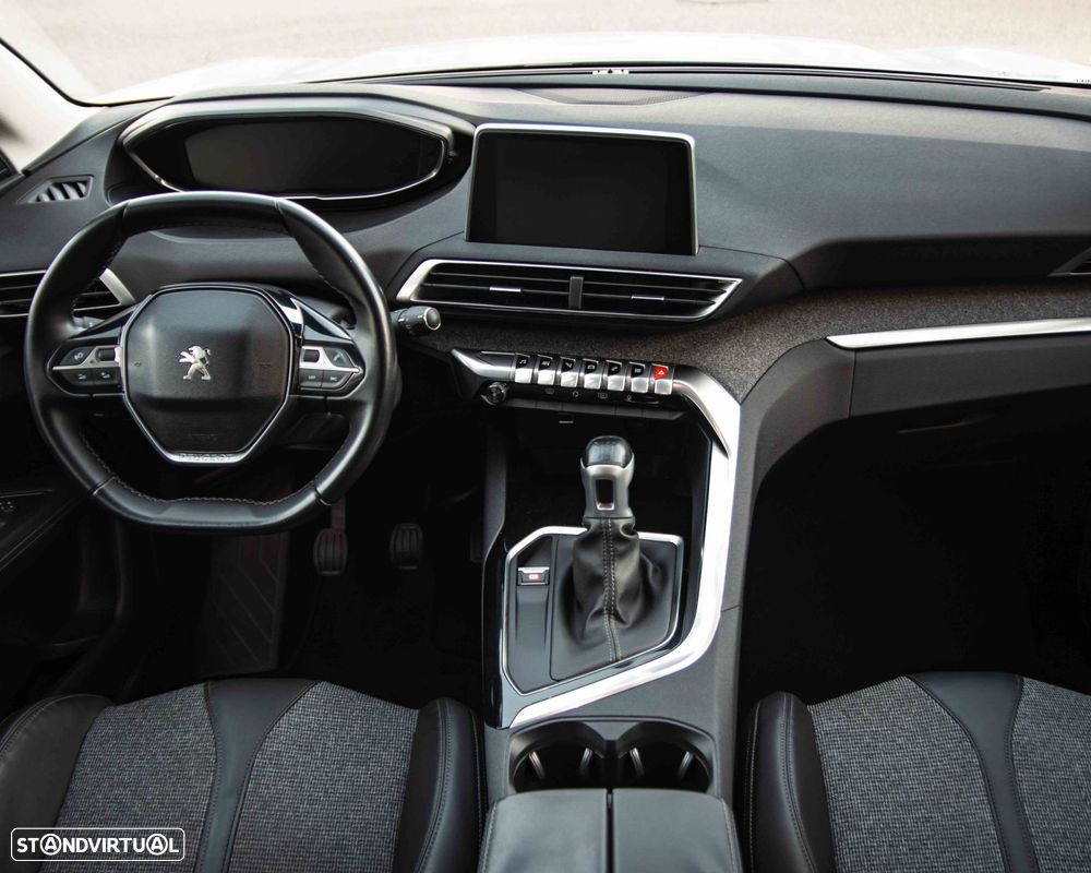 Peugeot 3008 1.5 BlueHDi Allure Pack - 4