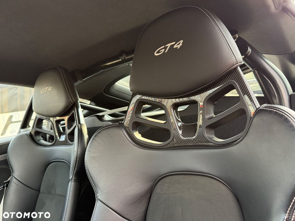 Porsche 718 Cayman GT4 PDK - 15