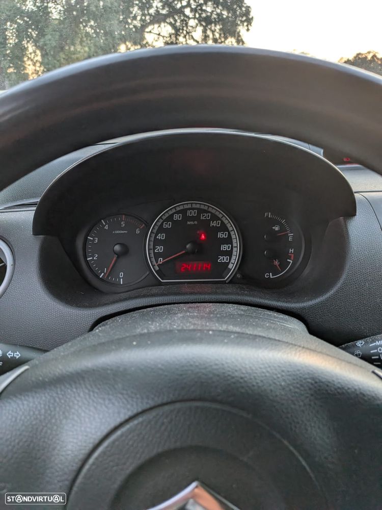 Suzuki Swift 1.3 DDiS GLX - 3