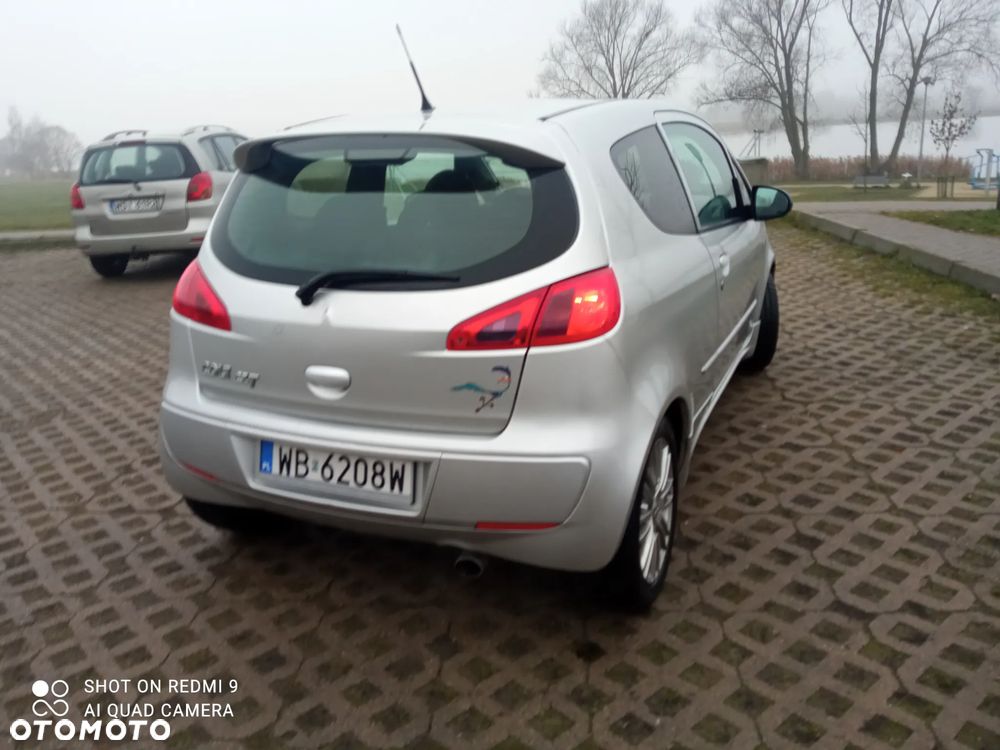 Mitsubishi Colt - 10