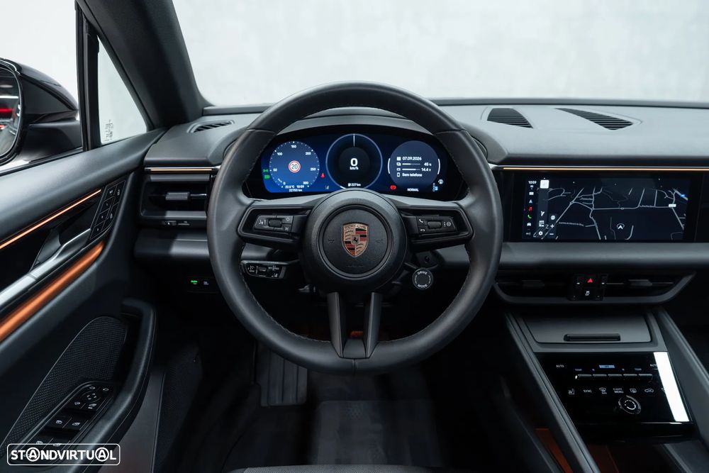 Porsche Macan Electric - 21