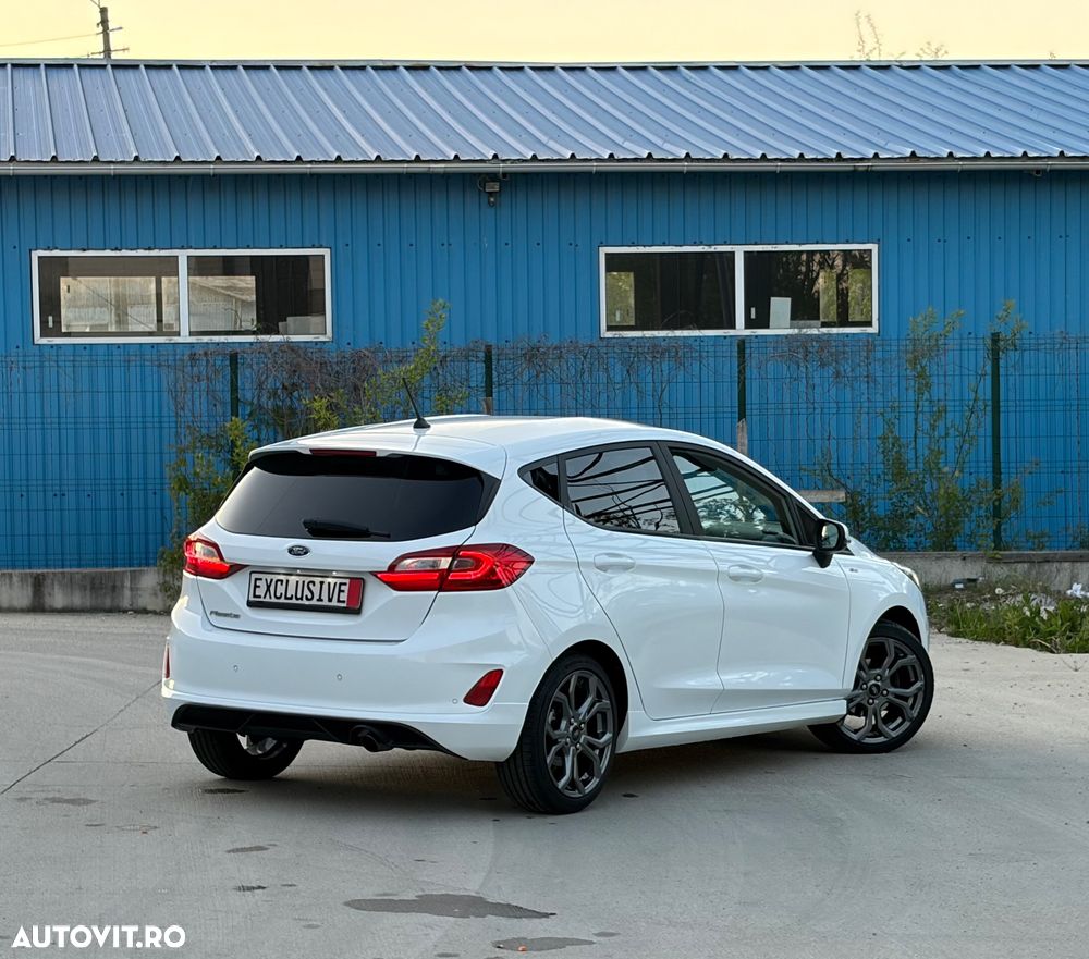 Ford Fiesta 1.1 S&S ST-LINE - 4